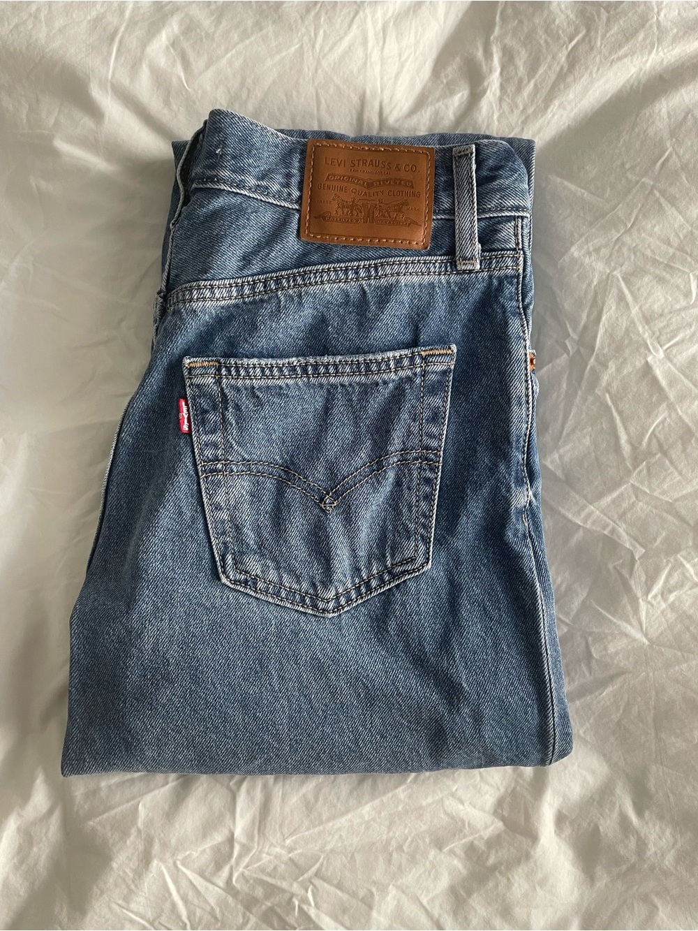 Levi's Easy Dad Ripped Jeans